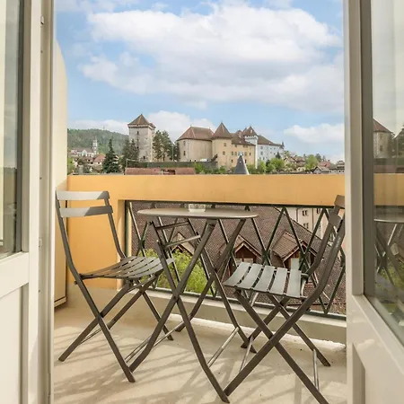 Panoramic - Superb Flat In The Heart Of The Old Town 5 Stars *
